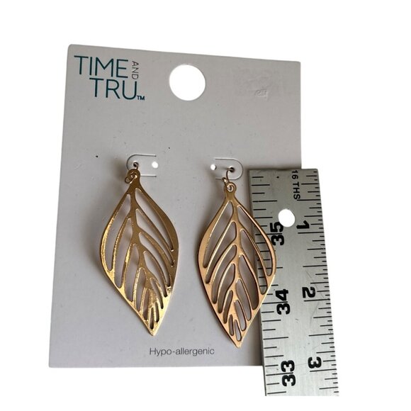 Time And Tru Hypoallergenic Gold Tone Leaf & Silver Tone Hoop Cutout Earrings - Picture 3 of 6